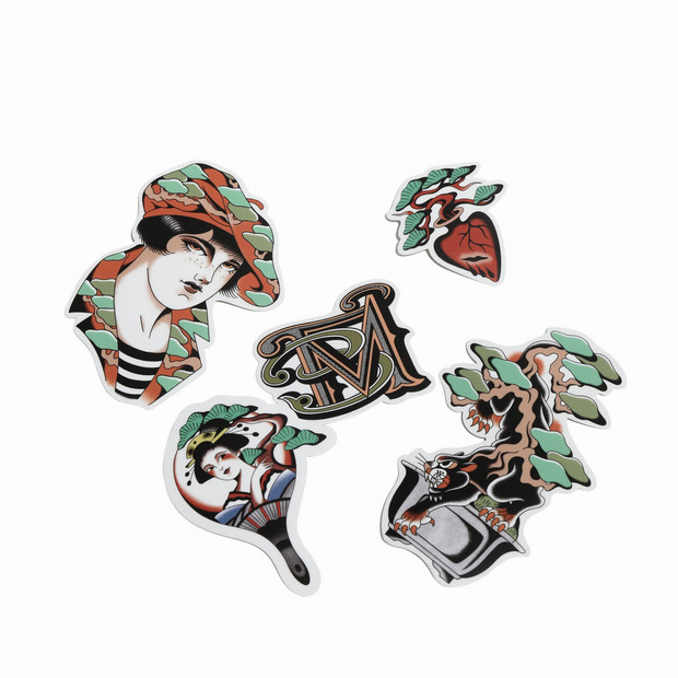 【DetroitDieselTattooWorks &times; TRADMAN&rsquo;S STICKER】 -芸者とうちわ- 詳細画像